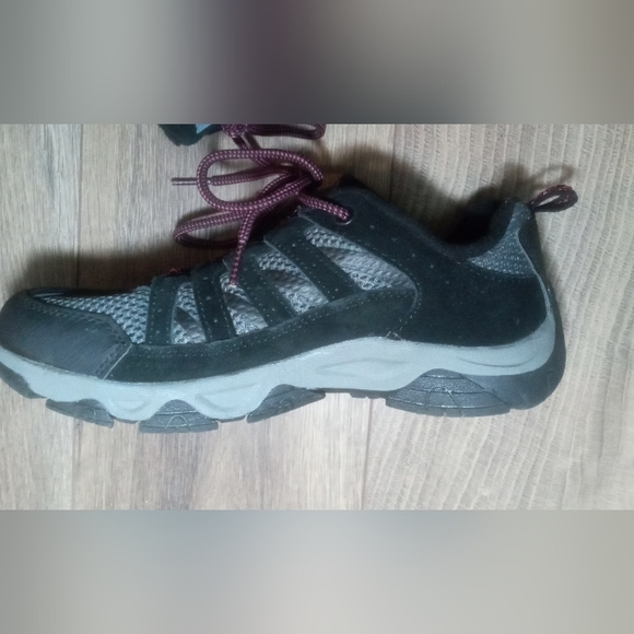 Ozark Trail Grey & Pink Hiking Sneakers Size 6 - Picture 11 of 11